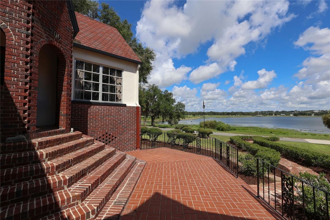 706 S Lakeshore Boulevard, Lake Wales, FL 33853 Photo