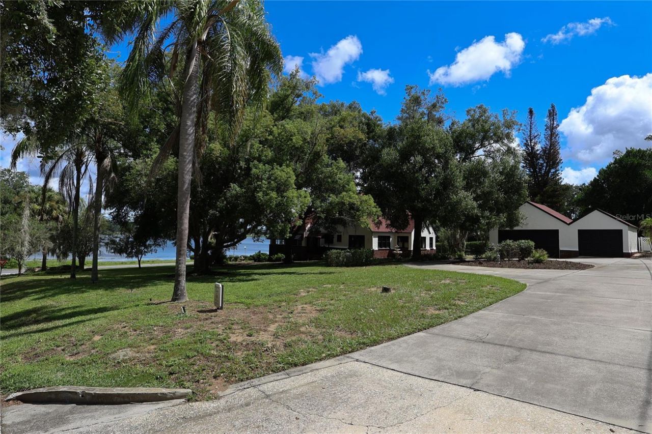 706 S Lakeshore Boulevard, Lake Wales, FL 33853 Photo