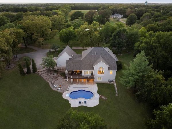 29601 SE Moreland School Road, Blue Springs, MO 64014
