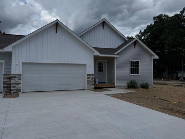 1704 Woodward Avenue, Traverse City, MI 49686