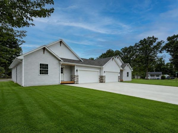 1704 Woodward Avenue, Traverse City, MI 49686