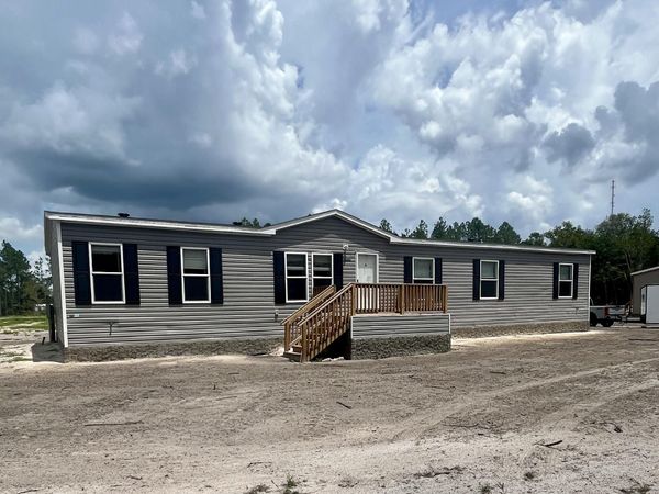 1089 NE COUNTY ROAD 125, Lawtey, FL 32058