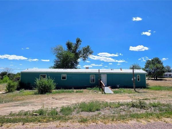 828 3rd Street , Penrose, CO 81240