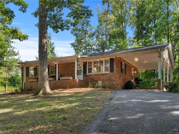 207 Leland Drive , Winston-Salem, NC 27106