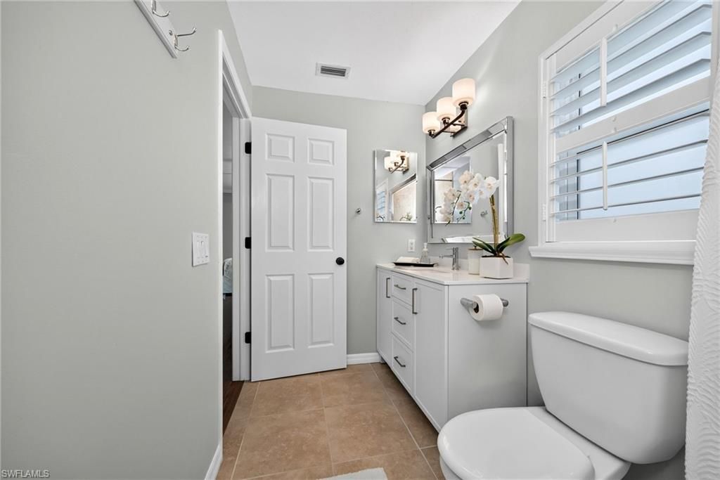 5573 Amoroso Dr, Fort Myers, FL 33919 Photo