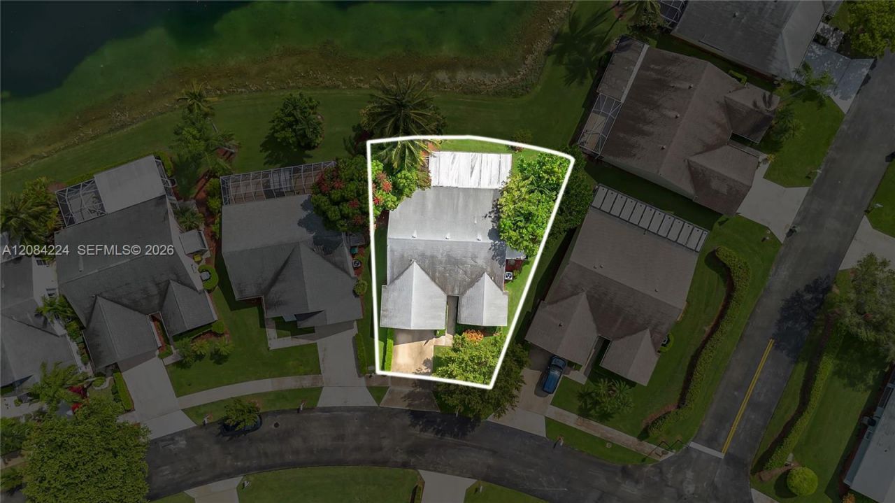685 SE 25th Ln , Homestead, FL 33033 Photo
