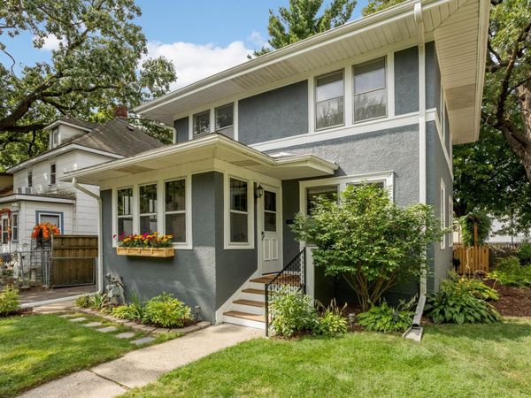 877 Howell Street N, Saint Paul, MN 55104