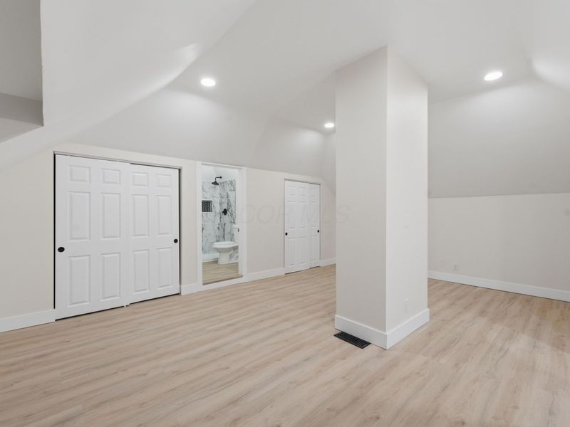 653 W Main Street , Plain City, OH 43064 Photo 5
