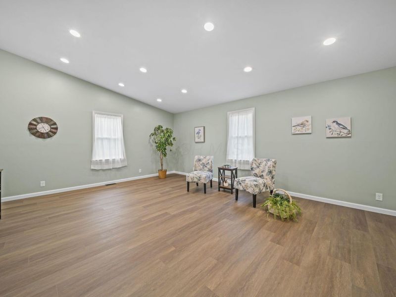 27695 Campbell Road , Circleville, OH 43113 Photo 17