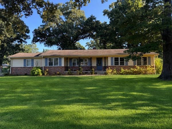 608 Bragg Cir , Tullahoma, TN 37388