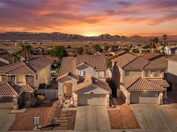 6574 Jordan River Drive , Las Vegas, NV 89156