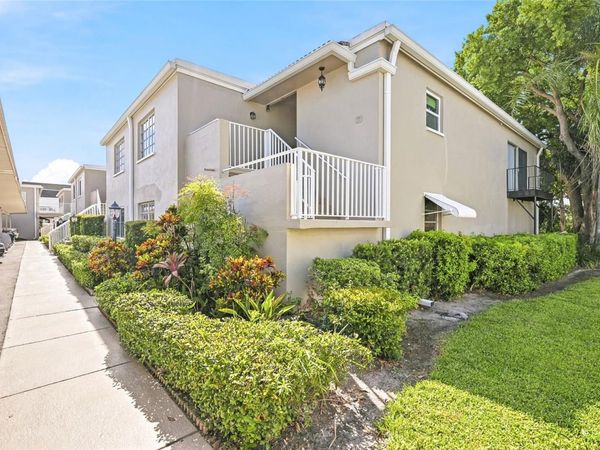 919 OSCEOLA ROAD, Unit 207, BELLEAIR, FL 33756