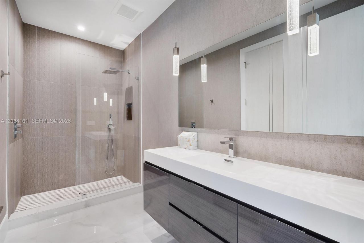 106 NE 16th Ter , Fort Lauderdale, FL 33301 Photo