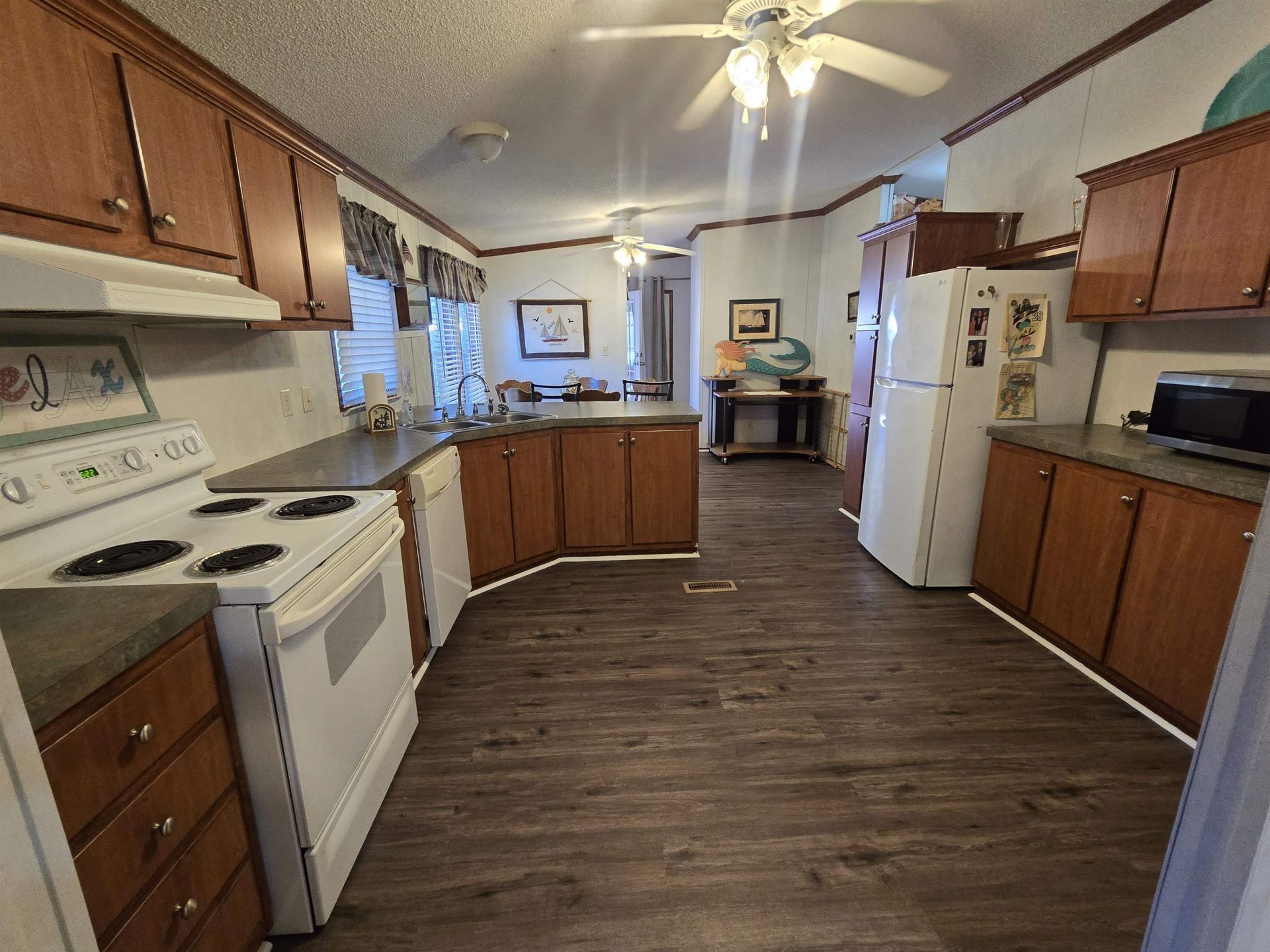 609 Live Oak Dr. Photo 11