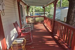 609 Live Oak Dr. photo 4