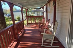 609 Live Oak Dr. photo 4