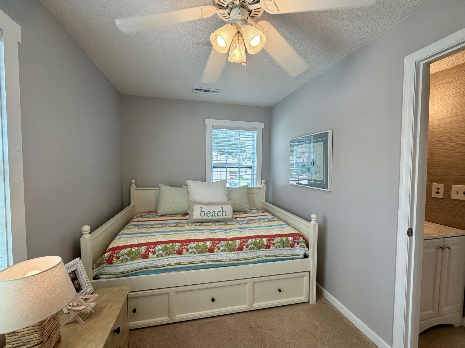 2014 Lark Dr. Photo 15