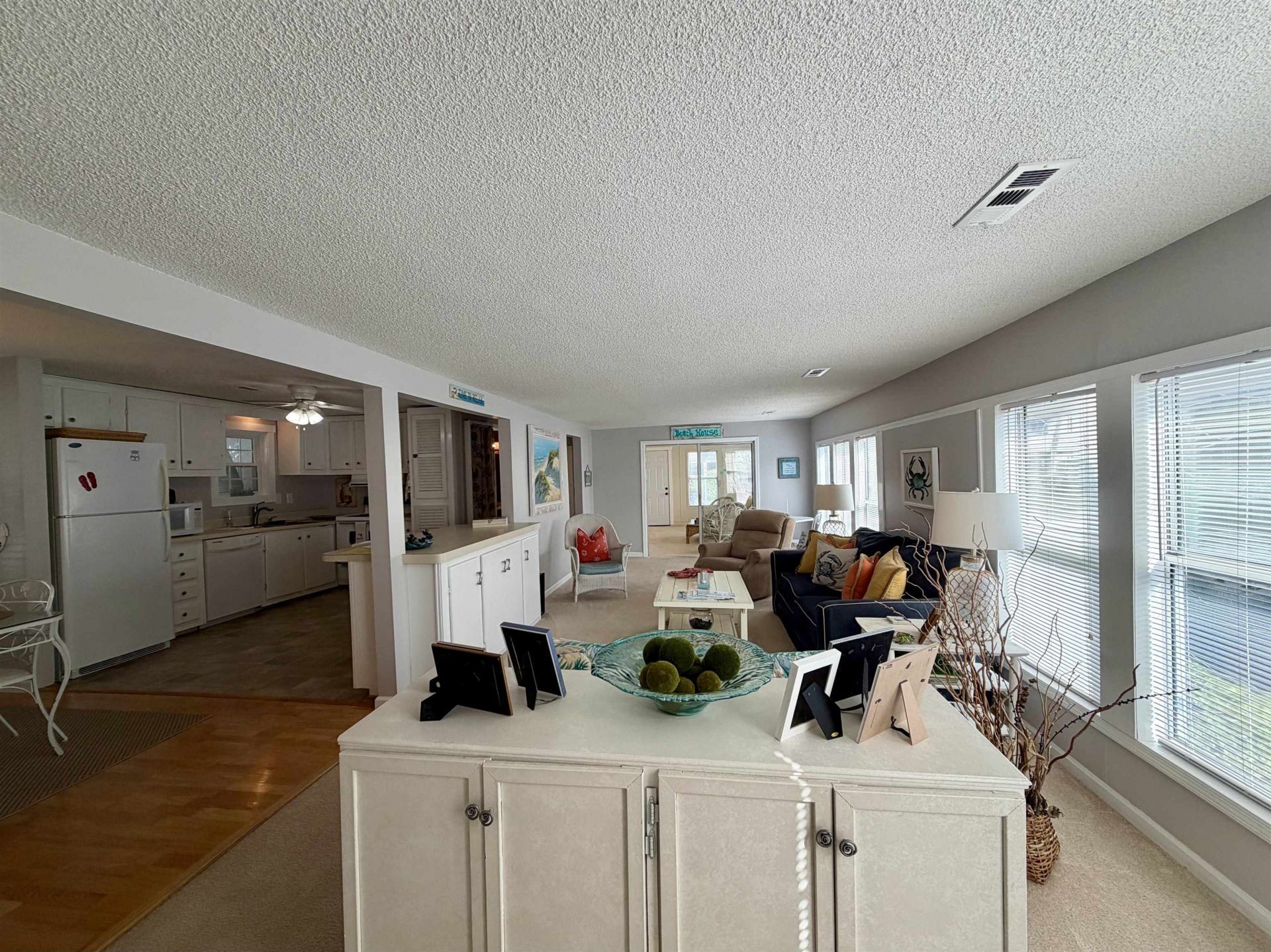 2014 Lark Dr. Photo 18