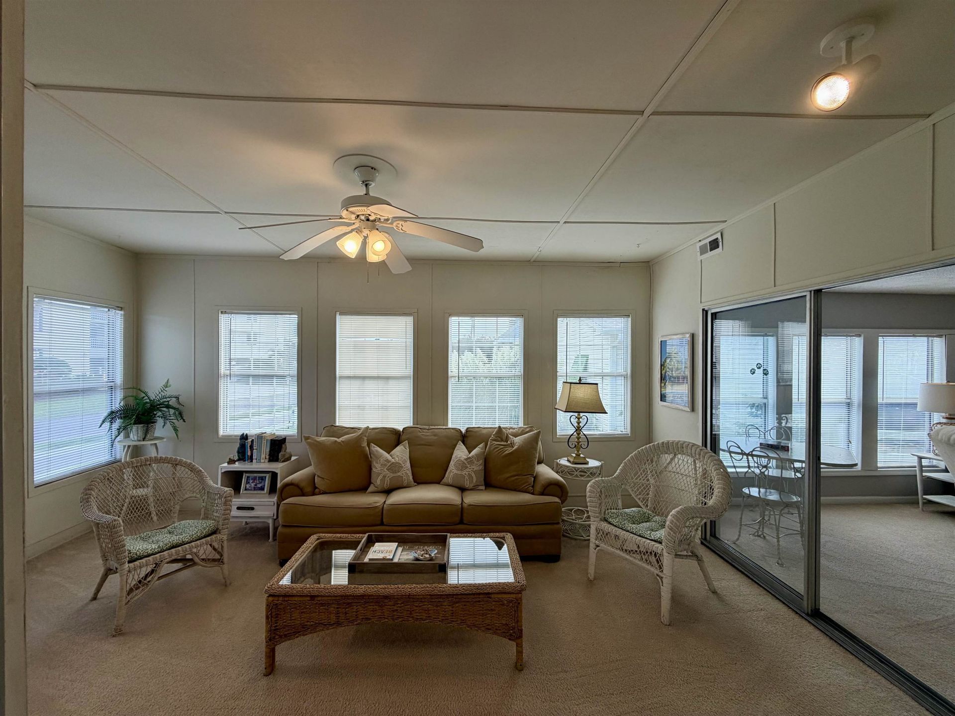 2014 Lark Dr. Photo 19