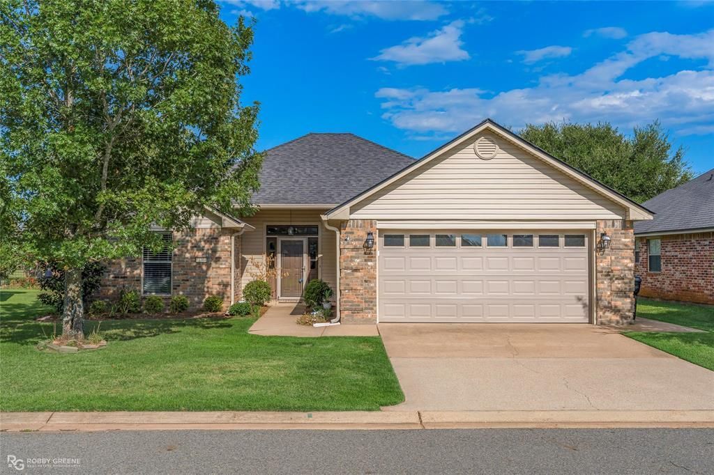 136 Rachel Lane, Bossier City, LA 71111 Main Photo