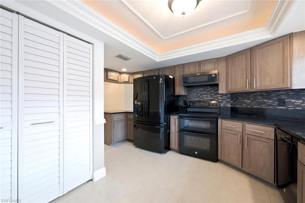 9856 Luna Cir , Unit 204, Naples, FL 34109 Photo