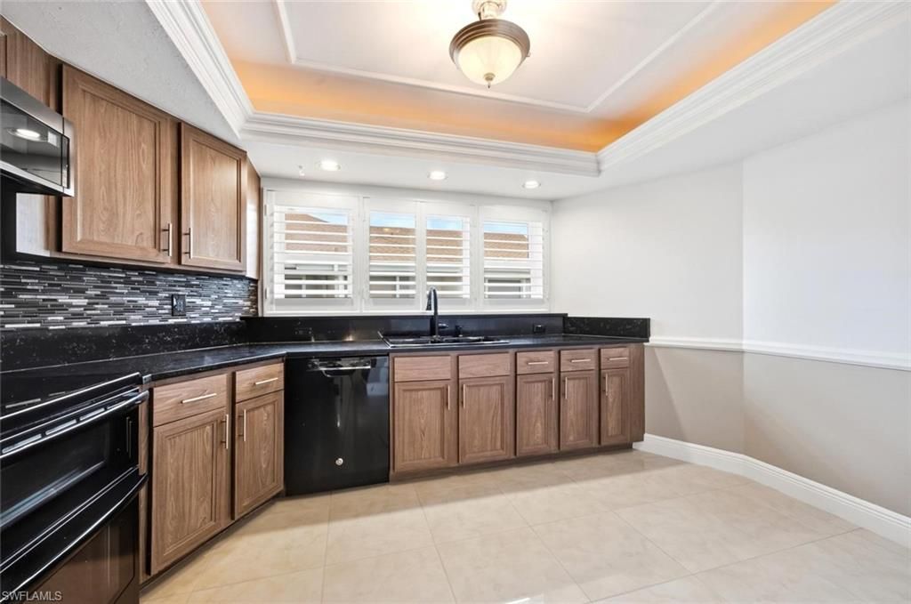 9856 Luna Cir , Unit 204, Naples, FL 34109 Photo