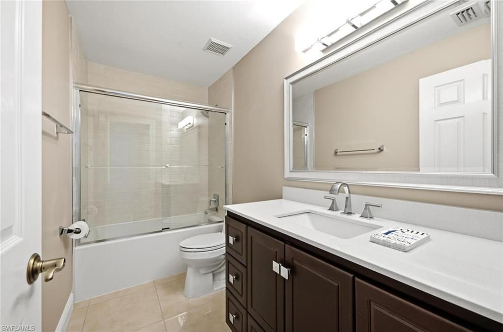 9856 Luna Cir , Unit 204, Naples, FL 34109 Photo