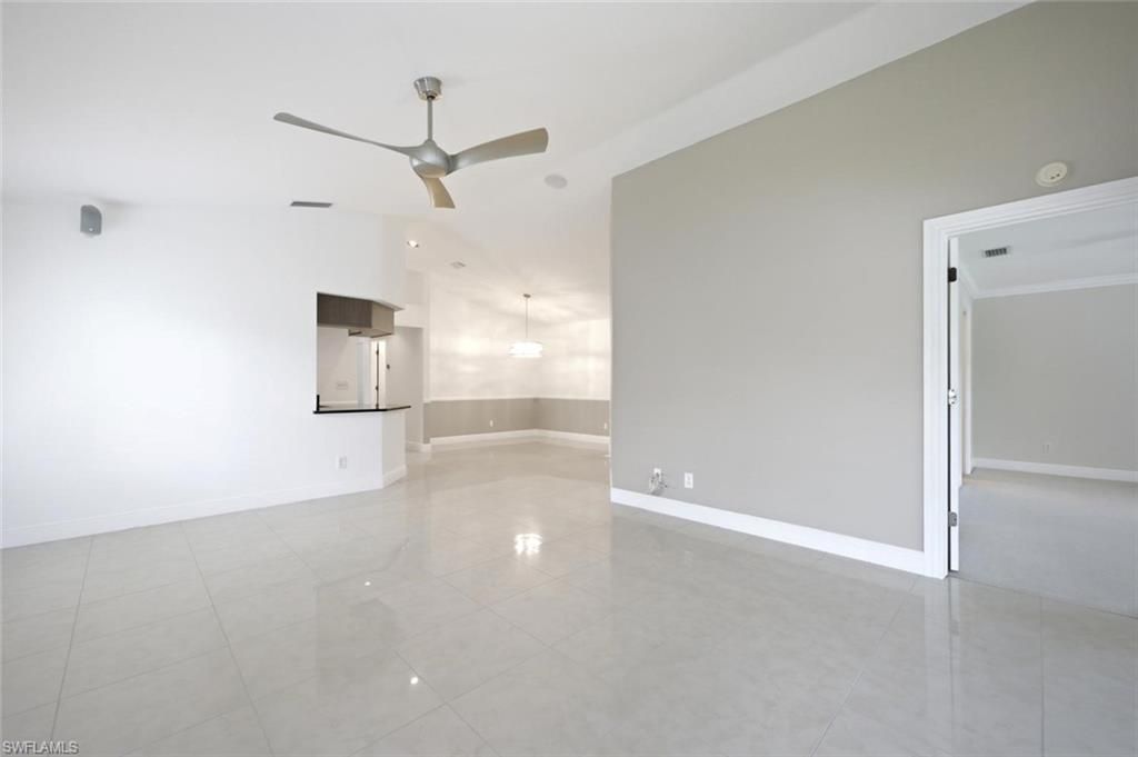 9856 Luna Cir , Unit 204, Naples, FL 34109 Photo