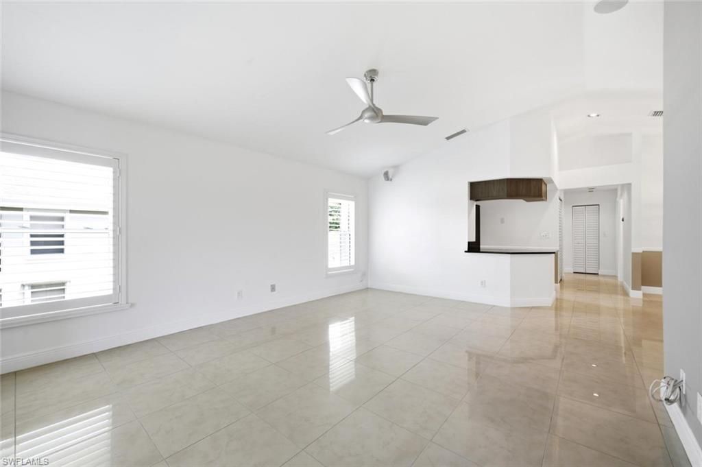 9856 Luna Cir , Unit 204, Naples, FL 34109 Photo