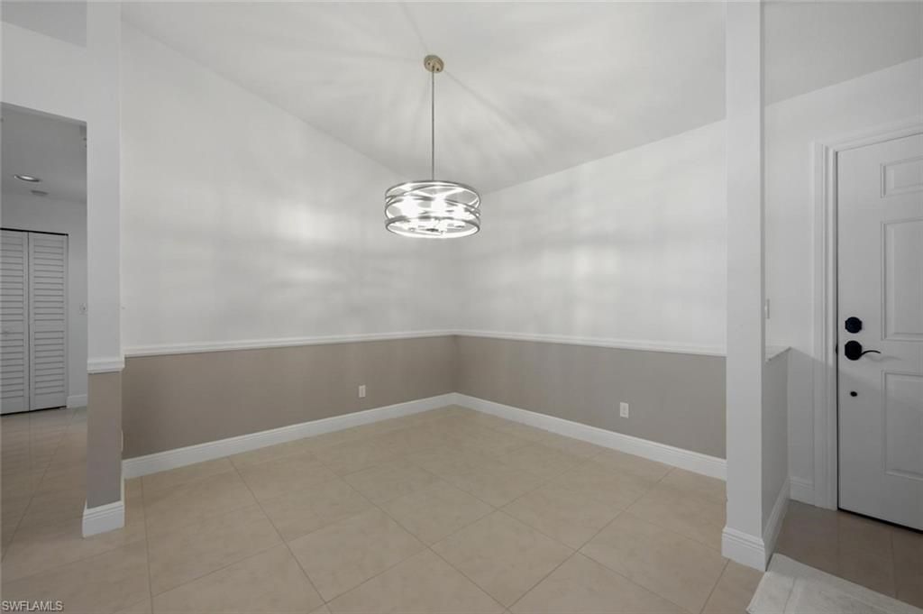 9856 Luna Cir , Unit 204, Naples, FL 34109 Photo