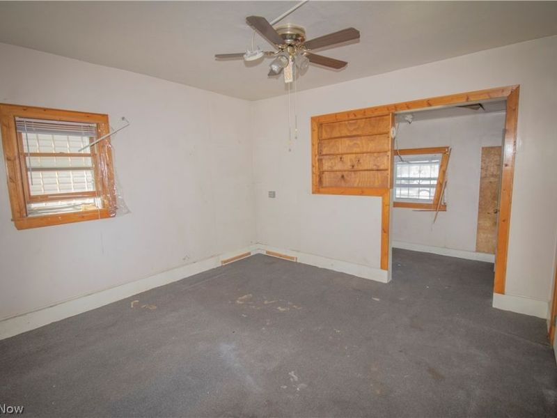 7924 Harvard Avenue, Cleveland, OH 44105 Photo 16