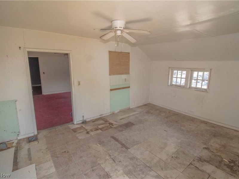 7924 Harvard Avenue, Cleveland, OH 44105 Photo 19