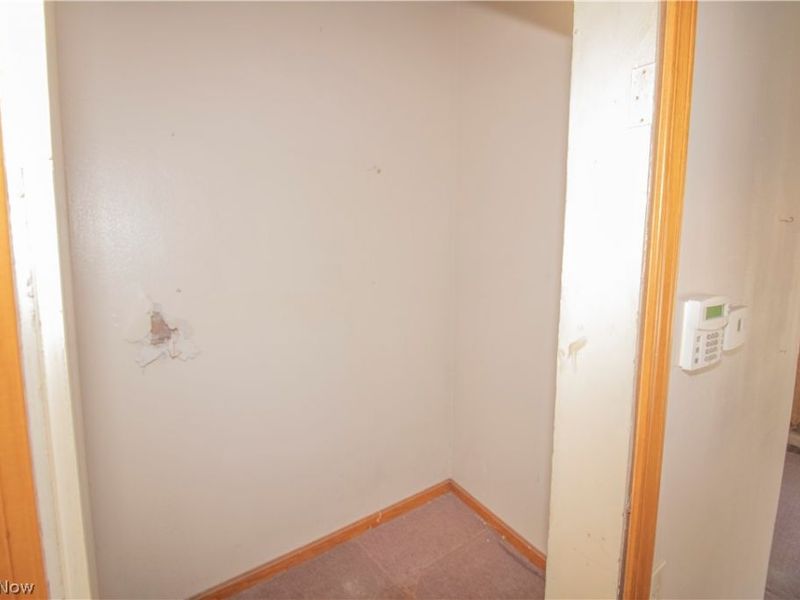 7924 Harvard Avenue, Cleveland, OH 44105 Photo 27