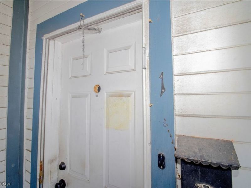 7924 Harvard Avenue, Cleveland, OH 44105 Photo 4