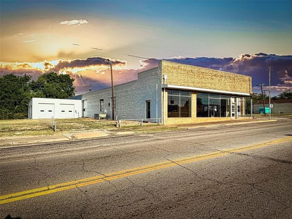 1201 Manvel Avenue, Chandler, OK 74834