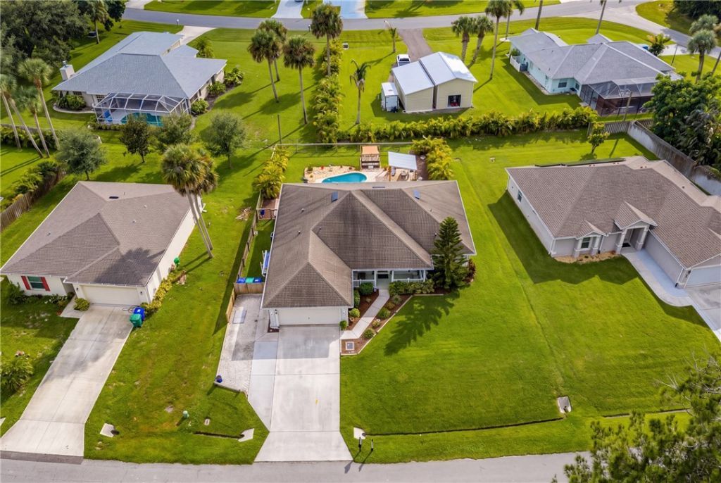 818 George Street, Sebastian, FL 32958 Photo