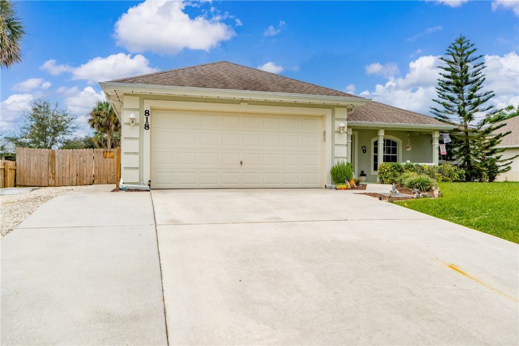 818 George Street, Sebastian, FL 32958 Photo