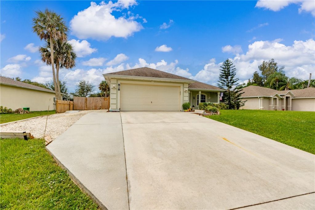 818 George Street, Sebastian, FL 32958 Photo