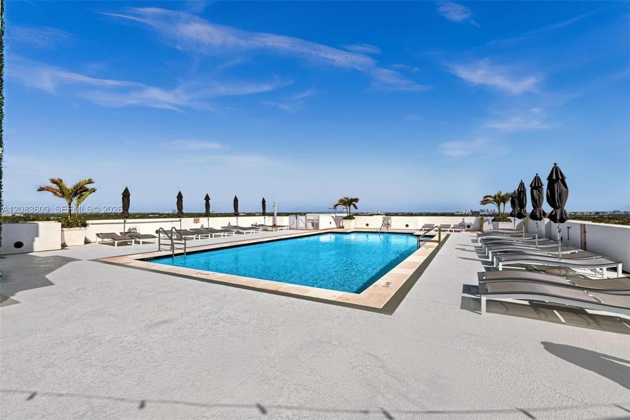 1830 Radius Dr, Unit 608, Hollywood, FL 33020 Photo