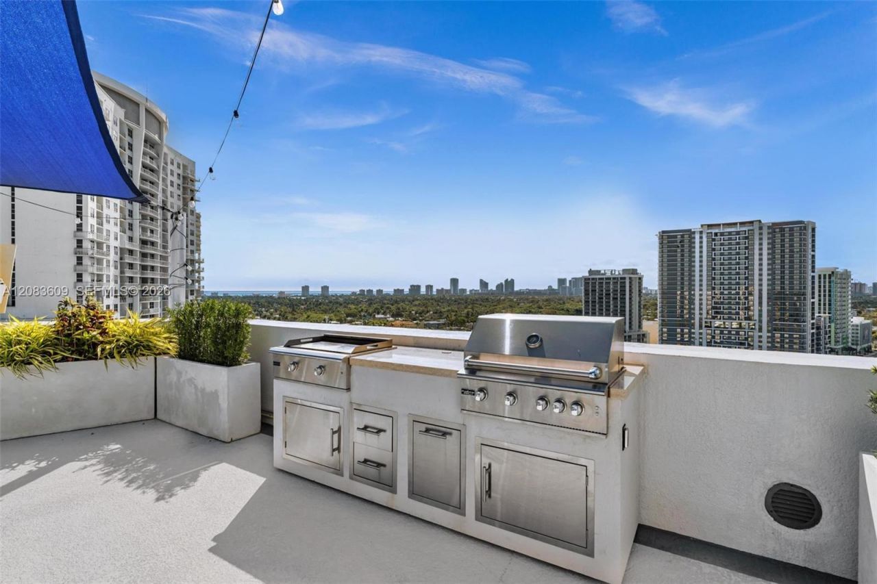 1830 Radius Dr, Unit 608, Hollywood, FL 33020 Photo