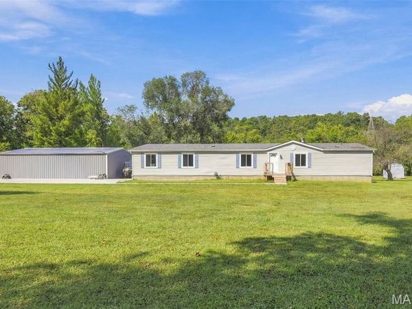 14216 Charter Church Road, De Soto, MO 63020