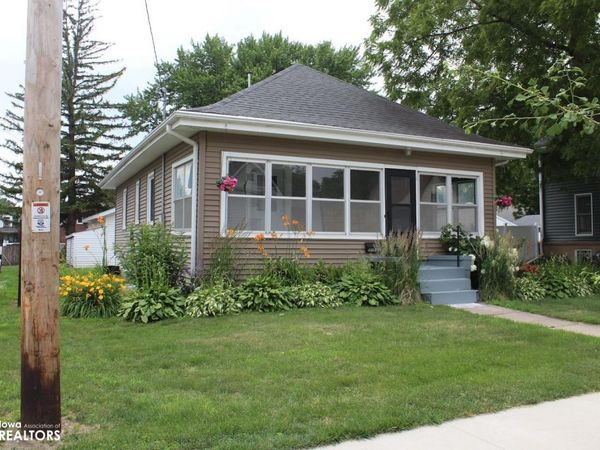 1013 Main Avenue, Clear Lake, IA 50428
