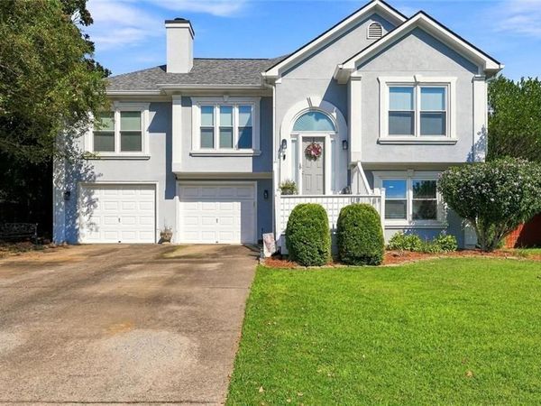 413 Christina Way , Acworth, GA 30102