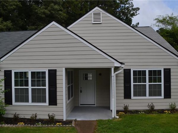 5134 Hill Farm Drive NE, Woodstock, GA 30188