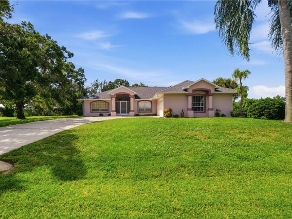 955 Riviera Avenue, Sebastian, FL 32958