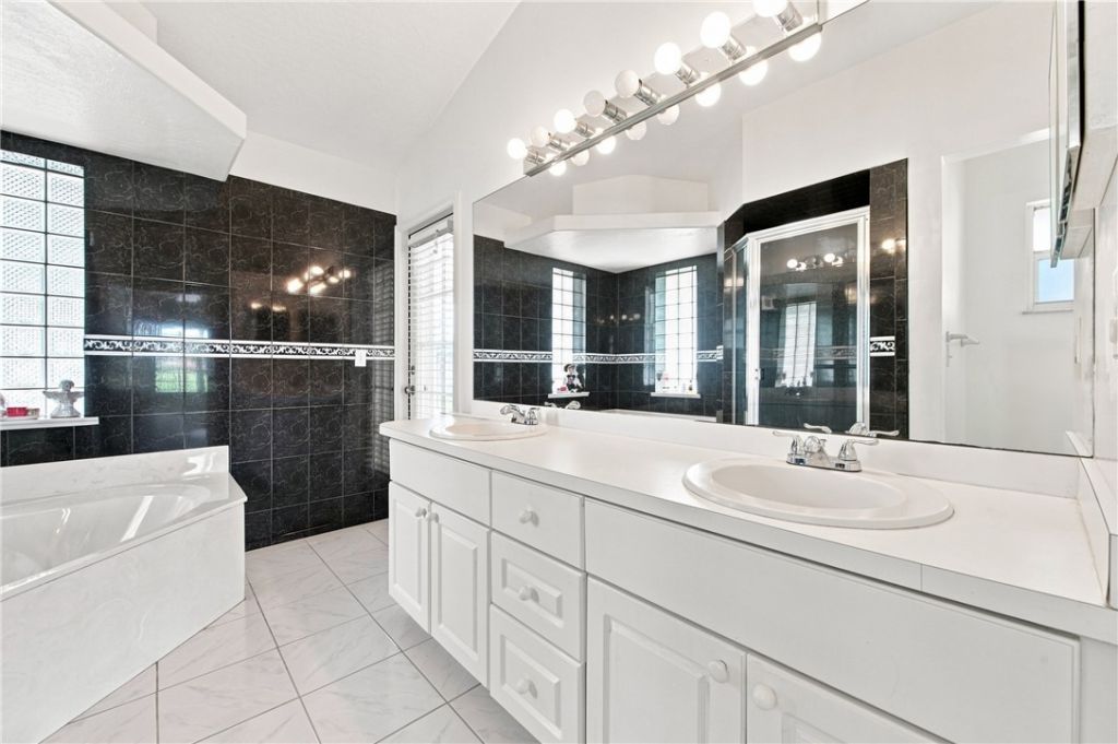 955 Riviera Avenue, Sebastian, FL 32958 Photo