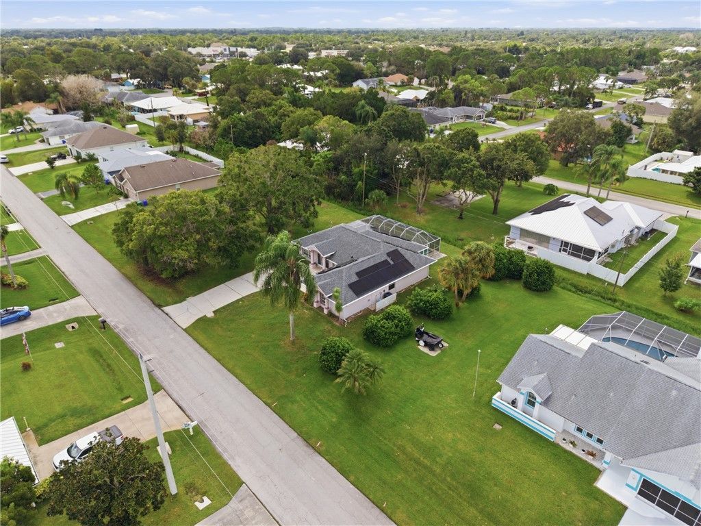 955 Riviera Avenue, Sebastian, FL 32958 Photo