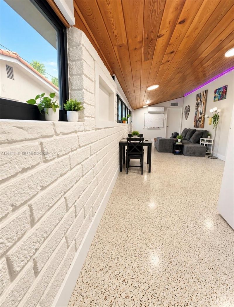 311 NW 56th Ave , Unit B, Miami, FL 33126 Photo