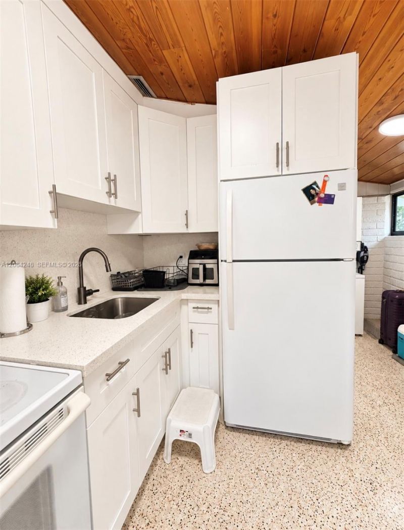 311 NW 56th Ave , Unit B, Miami, FL 33126 Photo