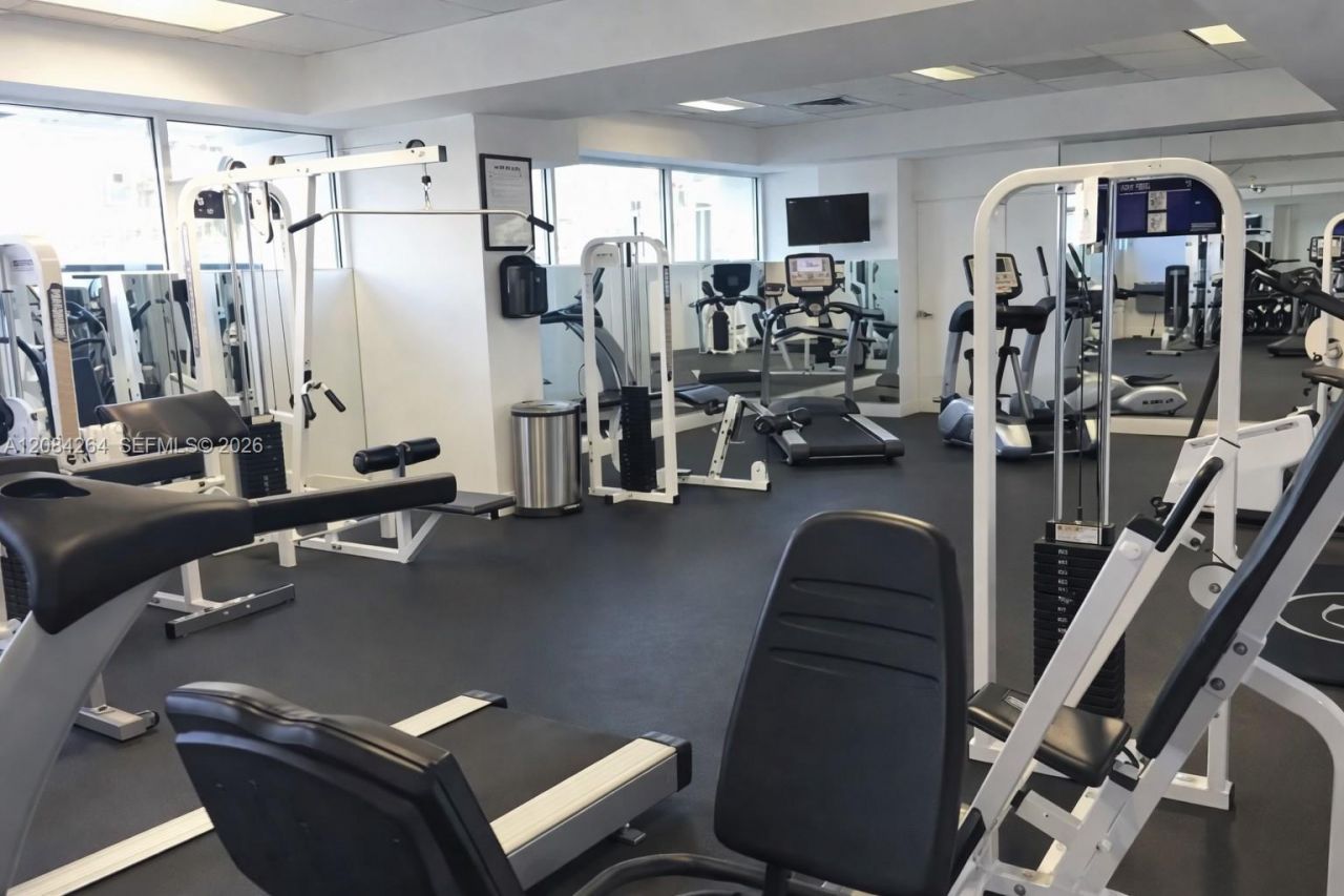 5900 Collins Ave, Unit 1405, Miami Beach, FL 33140 Photo